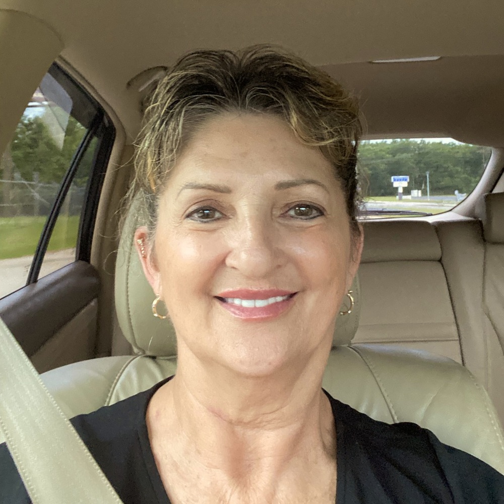 Meet your Posher, Linda